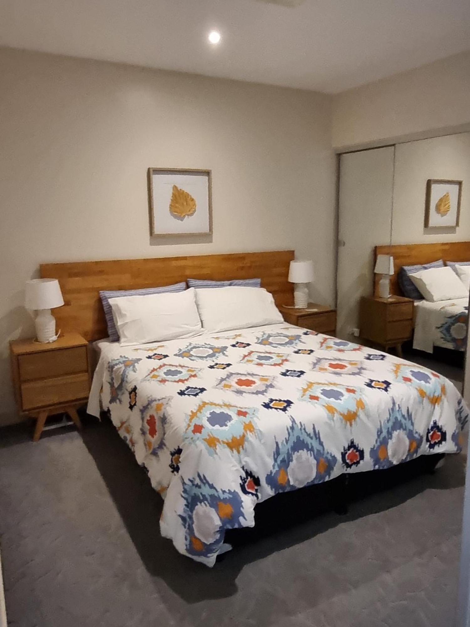 Pleasant City Stay On Collins Melbourne Buitenkant foto