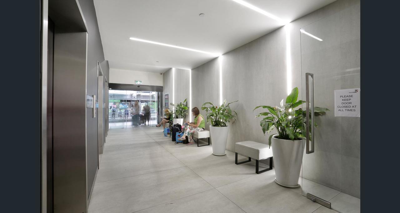 Pleasant City Stay On Collins Melbourne Buitenkant foto
